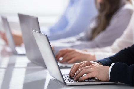 Réduisez l'impact et le coût des attaques par e-mail.